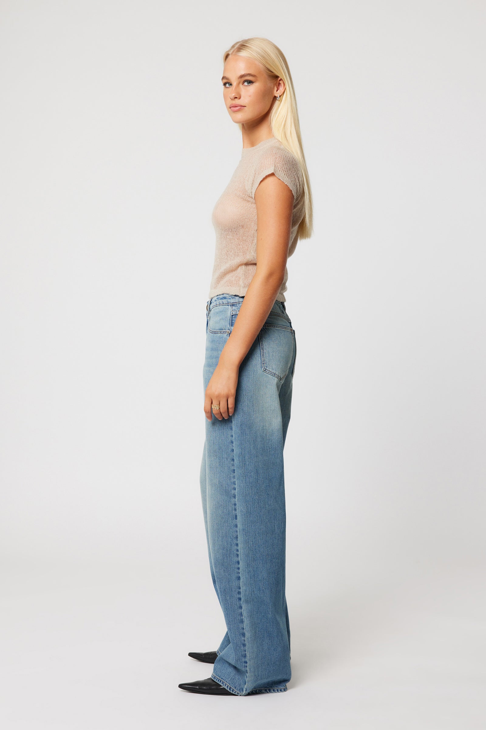 Abrand Jeans 00 Baby Knit Tee in MUSHROOM