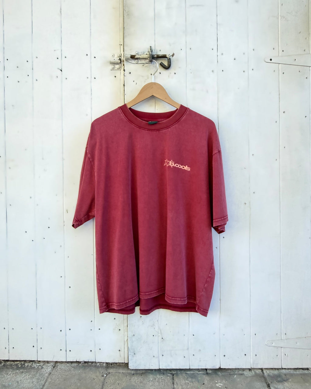 B. Cools star t-shirt red in Single