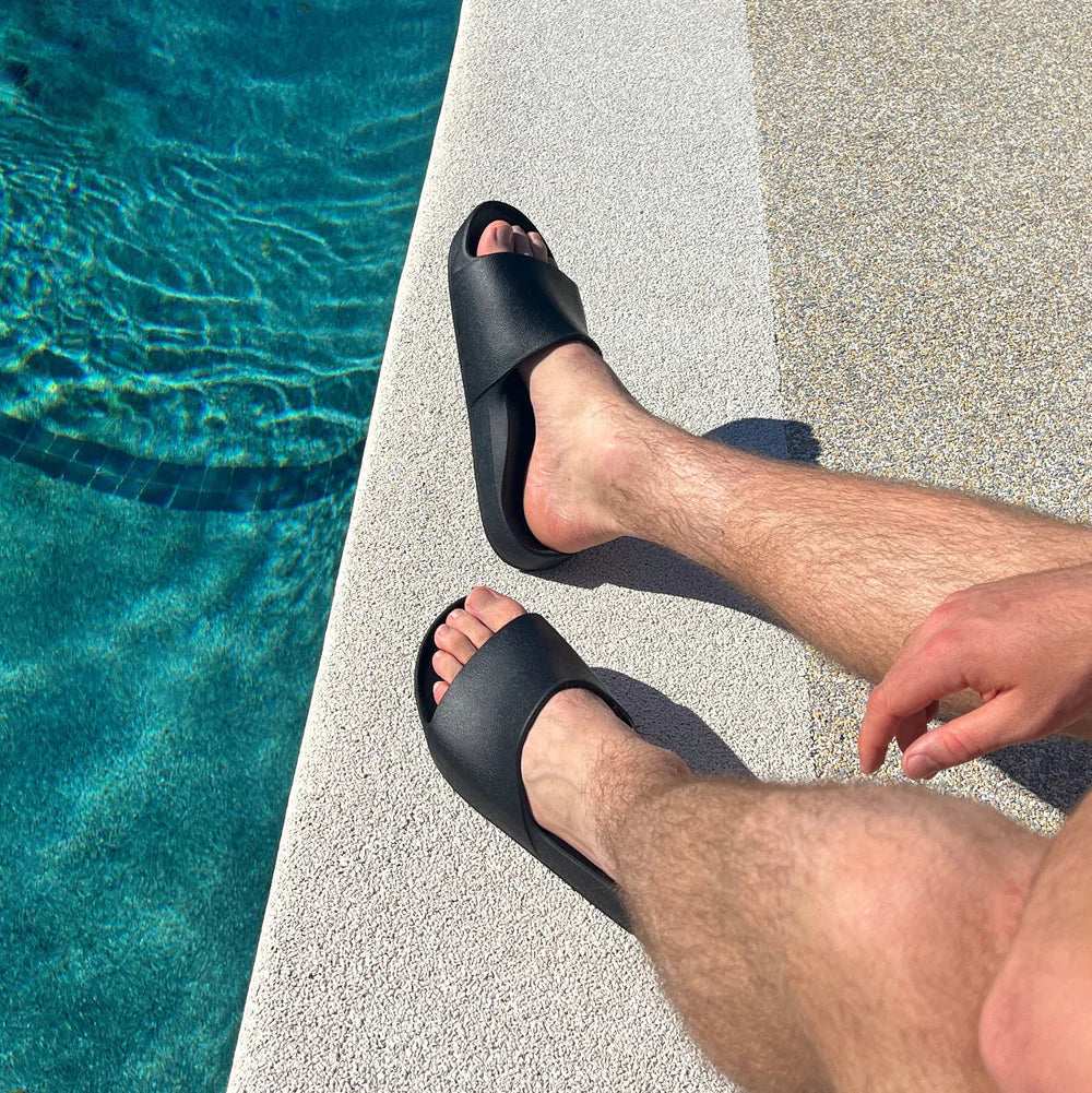 Archies Footwear Arch Support Slides - Classic - Black in Single