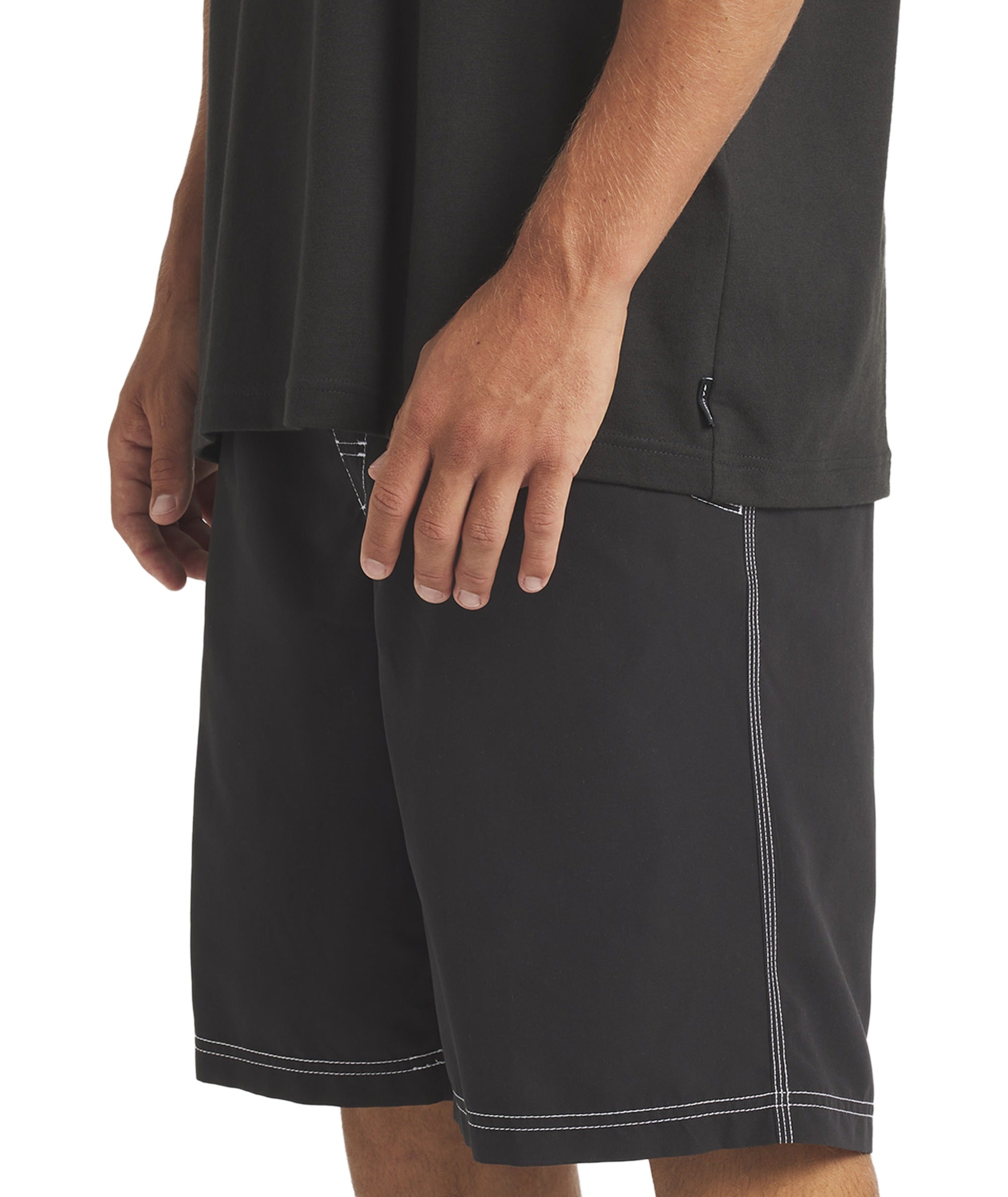 Billabong Throw On in BLACK