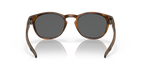 Oakley LATCH MATTE BROWN TORTOISE PRI in Matte Brown Tortoise
