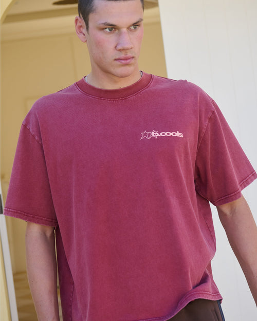 B. Cools star t-shirt red in Single
