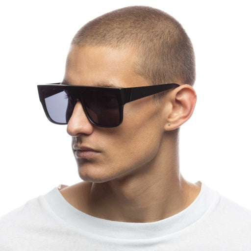 Le Specs BRAVADO MATTE BLACK in SMOKE MONO