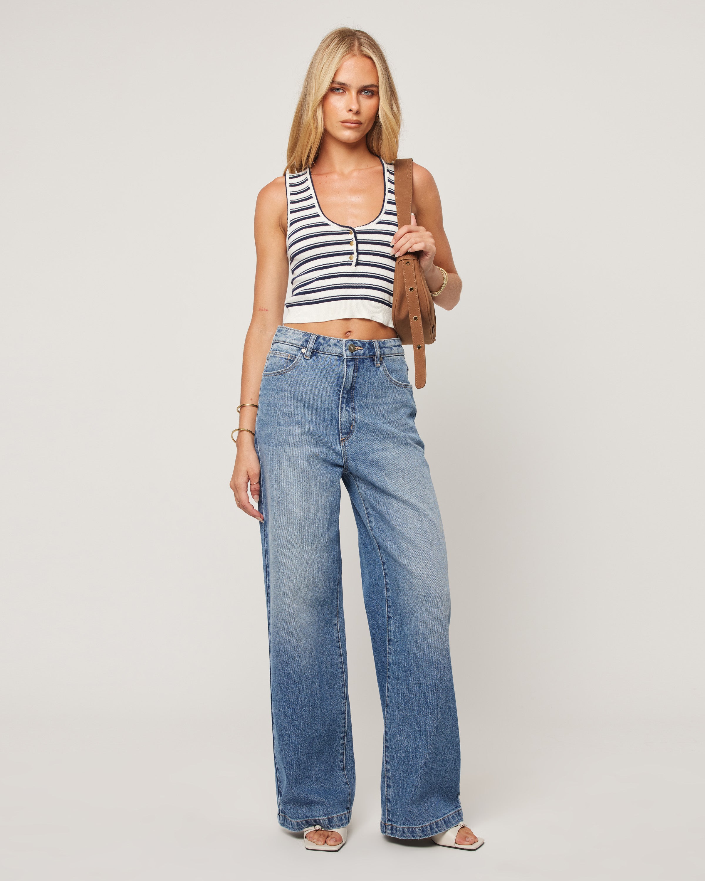 Abrand Jeans 94 Wide Paloma in PALOMA