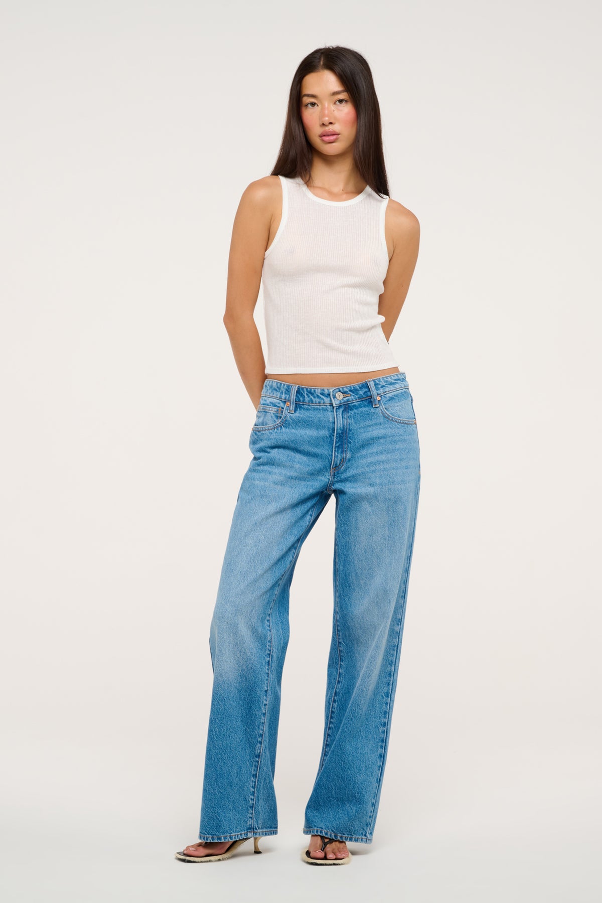 Abrand Jeans 99 Baggy Charlotte Rcy Petite in CHARLOTTE