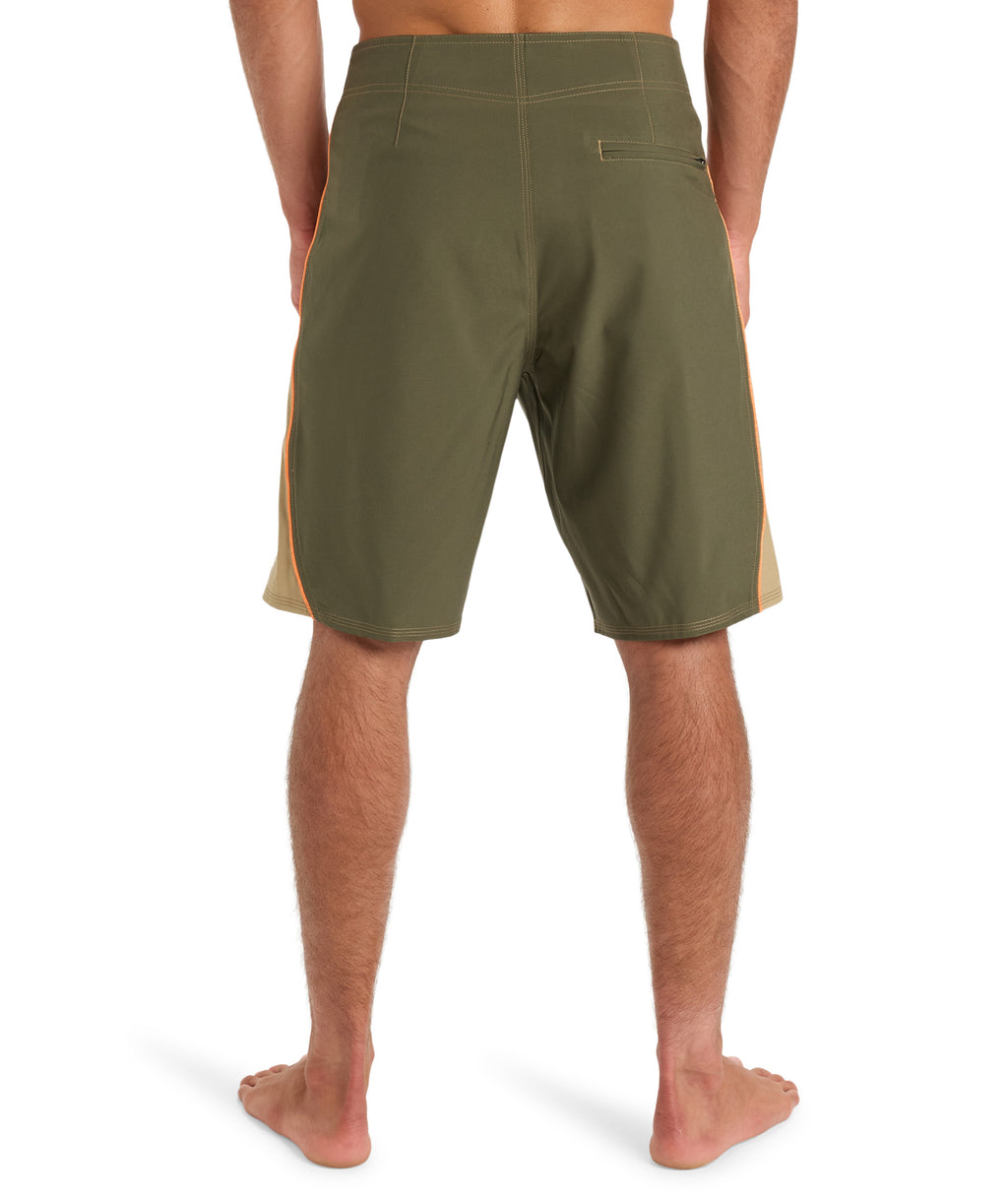 Quiksilver Mercury 99 20 in DUSTY OLIVE