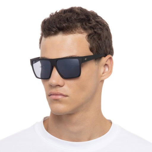 Le Specs Dirty Magic in BLACK RUBBER