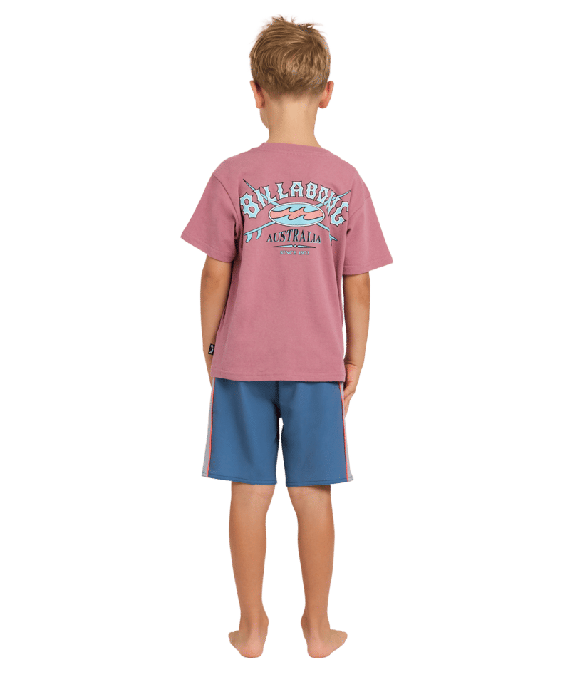 Billabong Groms Heritage Arch Ss in RED DAHLIA