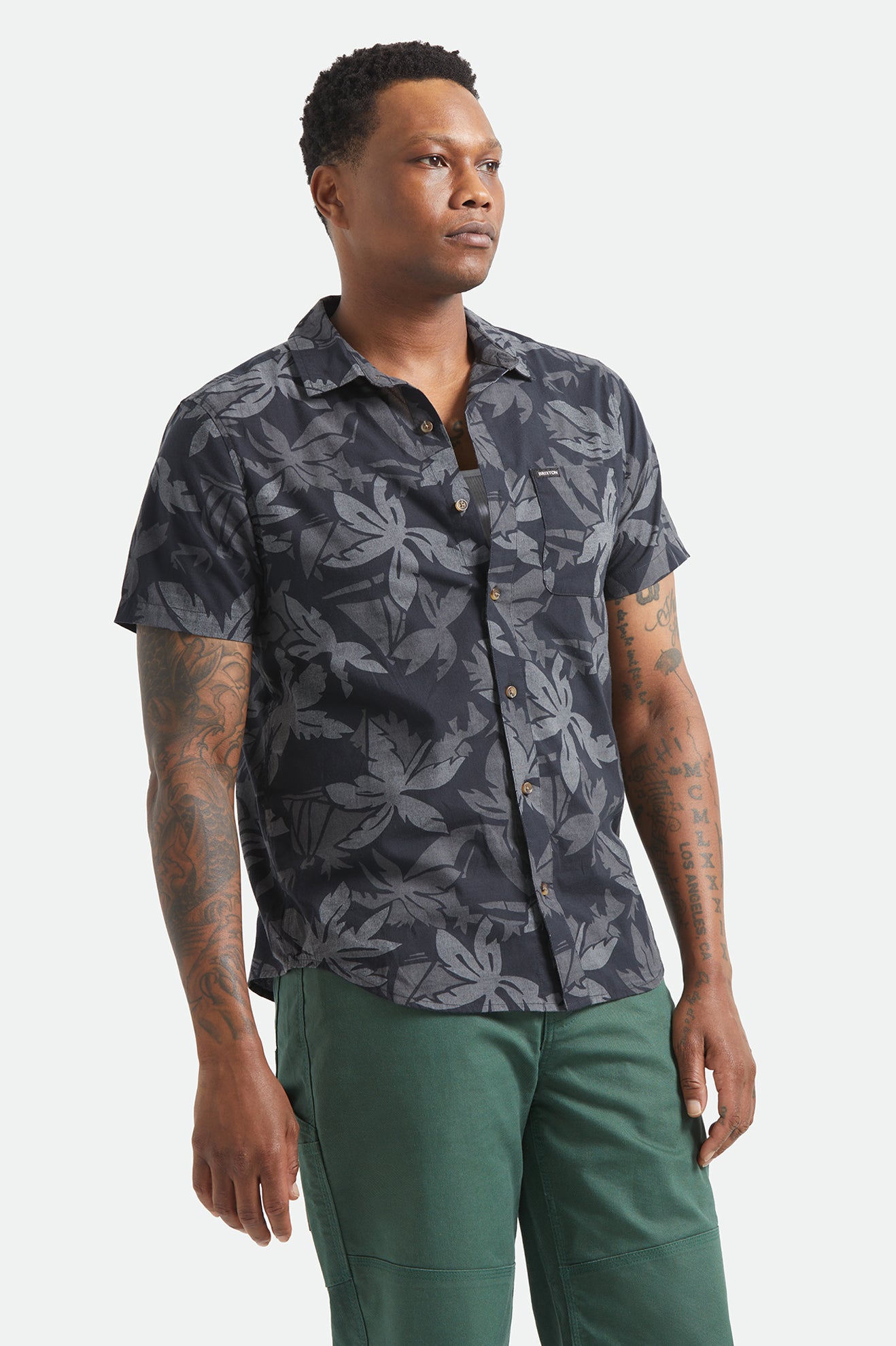 Brixton Charter Print S/S Wvn in BLACK/TROOPER/FUTURE GREY PALM