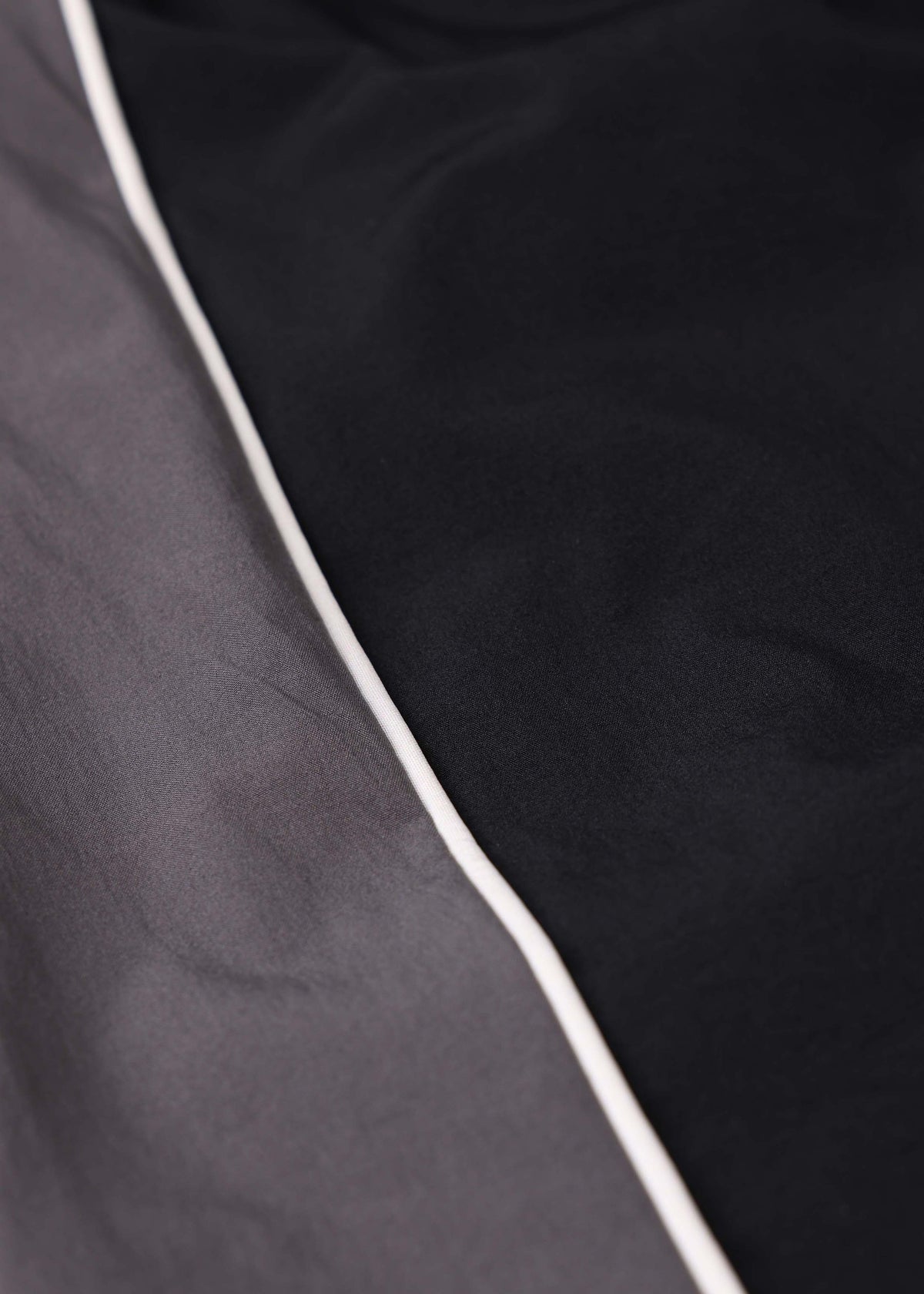 Rivvia Projects Daily Ride 19 Short in BLACK CHARCOAL